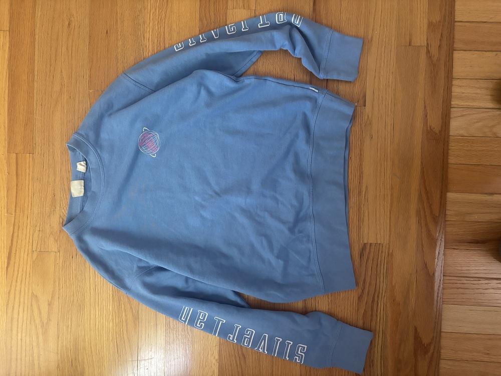 Woman Levis Silvertab Sweatshirt ——————— Size:small